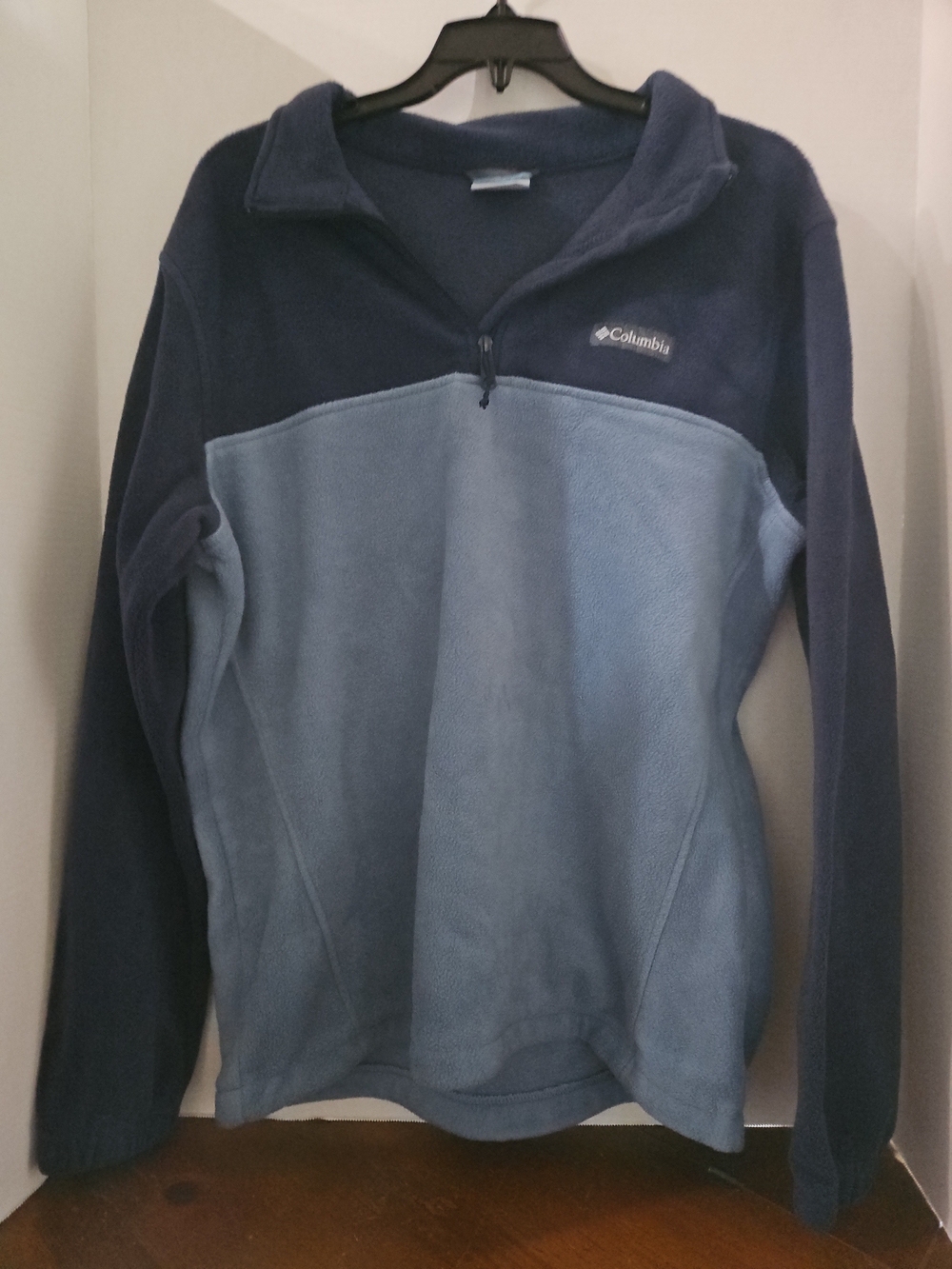 Columbia Two-Tone Navy and Light Blue Fleece Quarter-Zip